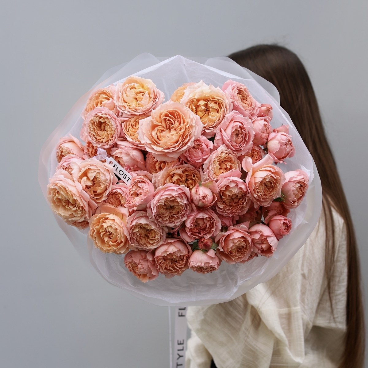 Букет пионовидных роз